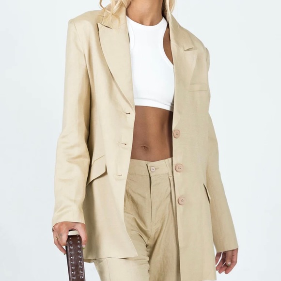 Princess Polly Blazer - Picture 1 of 3